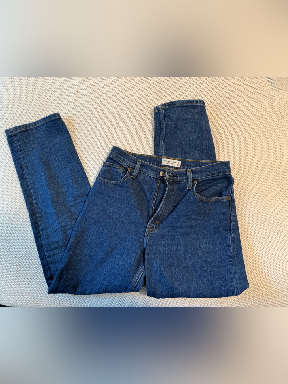 Abercrombie 90’s straight ultra high rise jeans